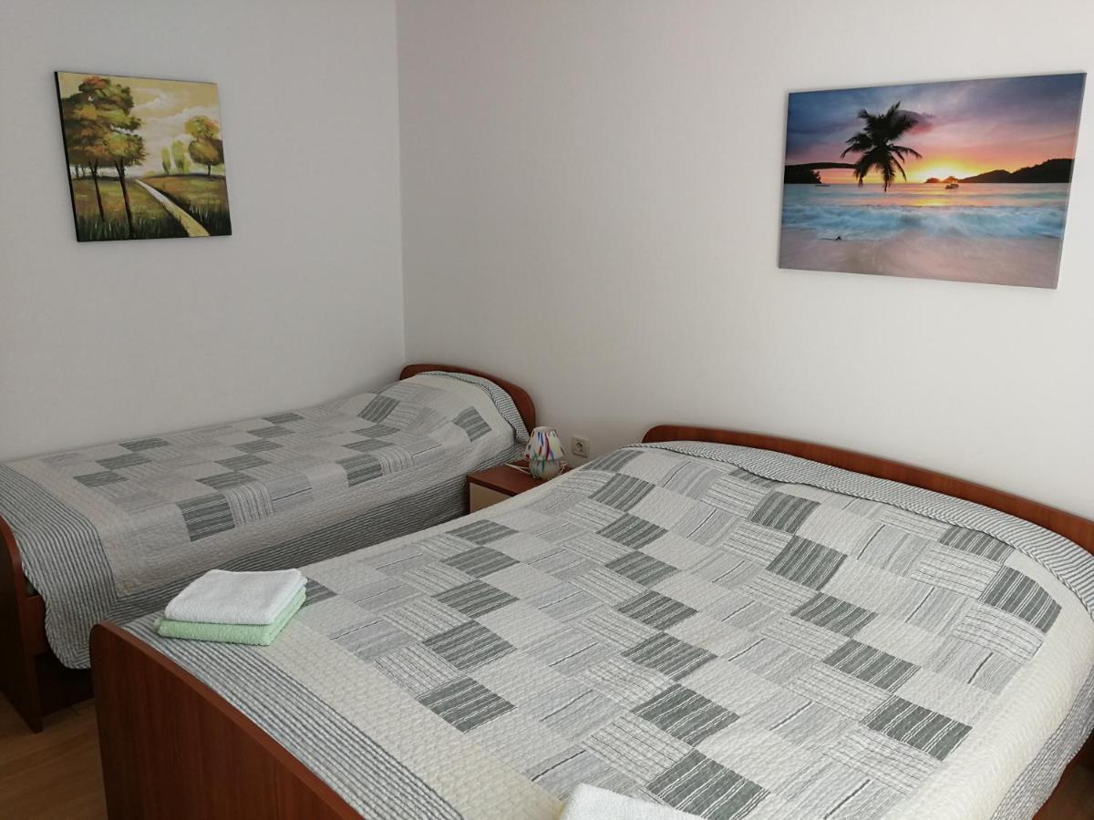 Apartmani Ban Омишаль Екстер'єр фото